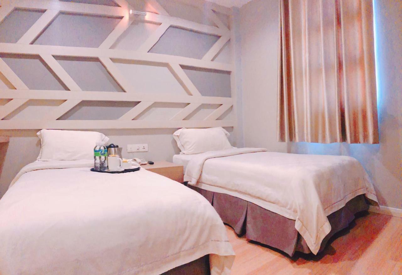 Sunshine Hotel