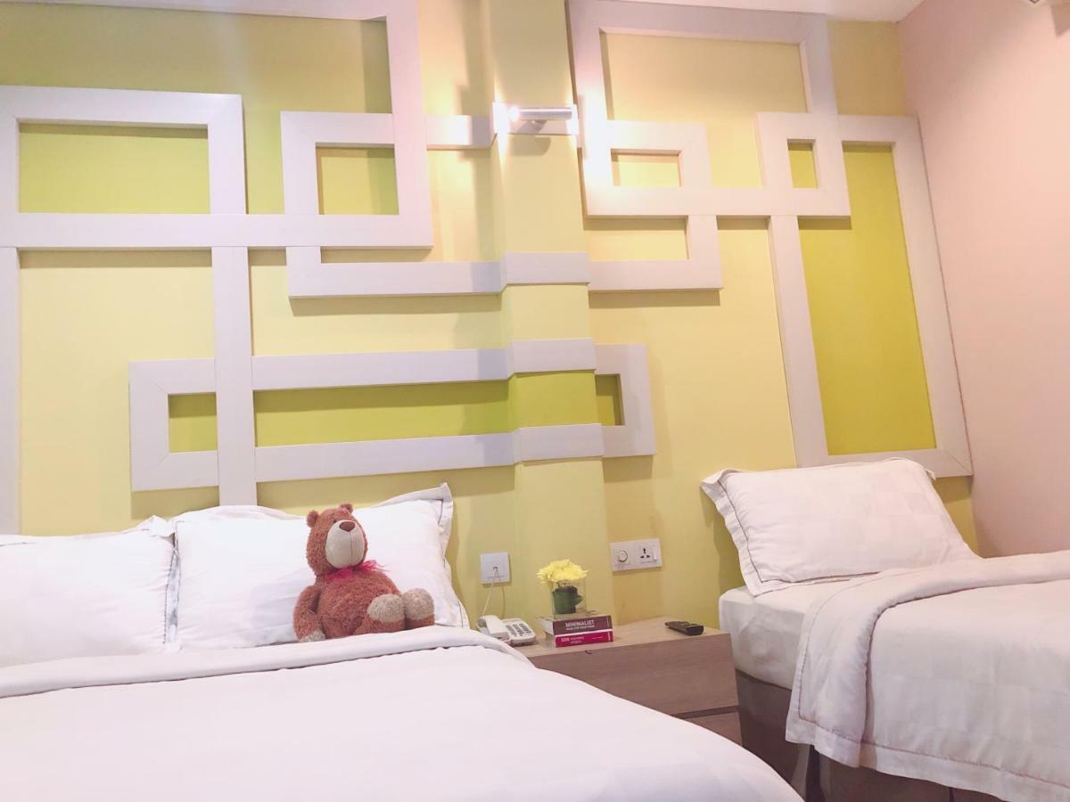 Sunshine Hotel